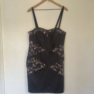 Torrid Black and Cream Lace Sleeveless Mini Dress Sz 18 Women